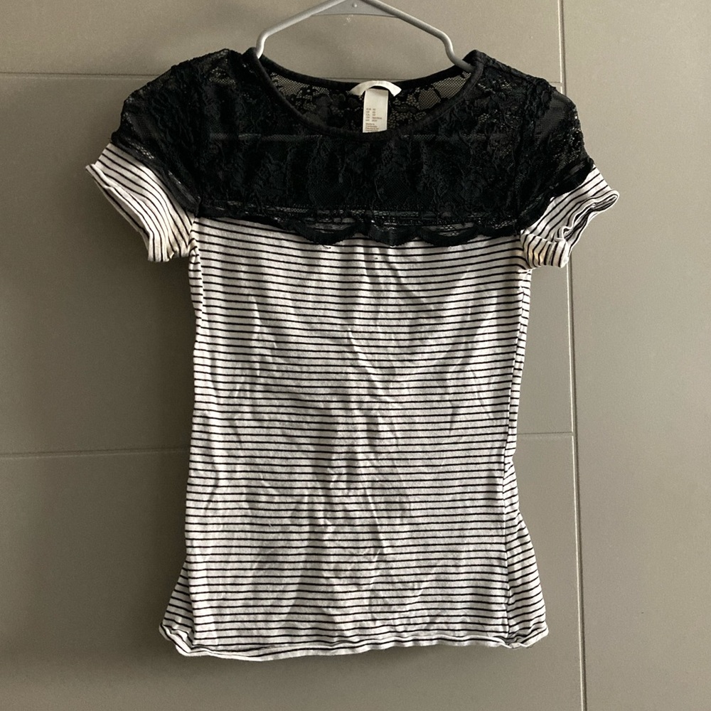 XS H&M striped shirt